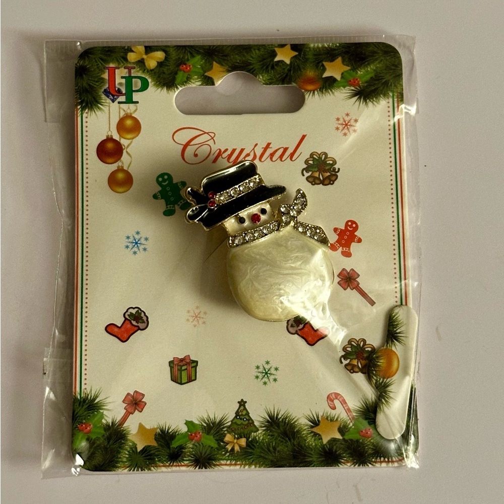 Snowman Brooch - Black and White